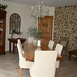 Aux 3 Forets Bed & Breakfast Bizeneuille