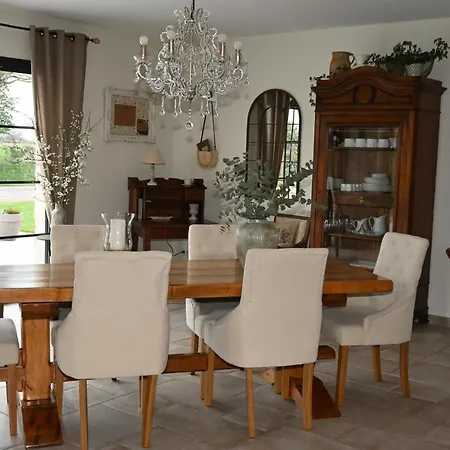 Aux 3 Forets Bed & Breakfast *