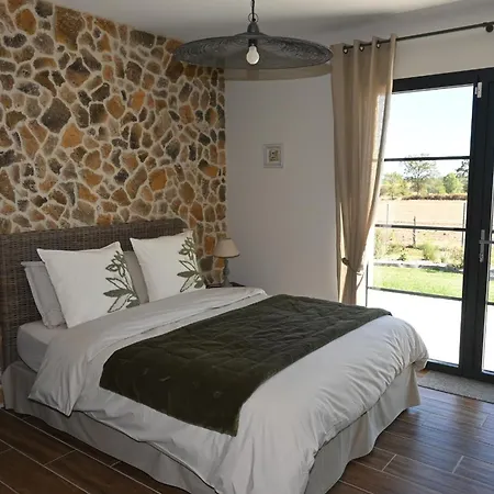 Aux 3 Forets Bizeneuille