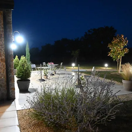 Aux 3 Forets 住宿加早餐酒店