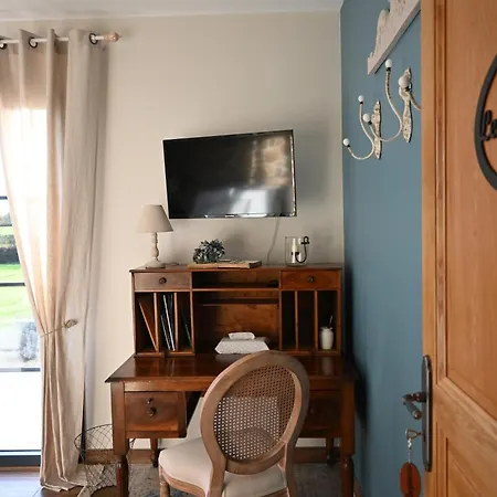 Aux 3 Forets Bizeneuille