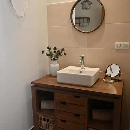 Aux 3 Forets Bed & Breakfast *