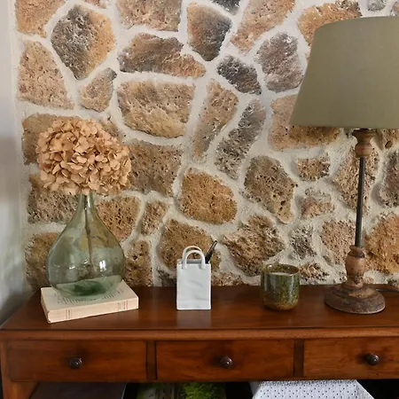 住宿加早餐酒店 Aux 3 Forets Bizeneuille