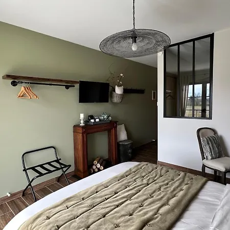 Aux 3 Forets 住宿加早餐酒店 3*