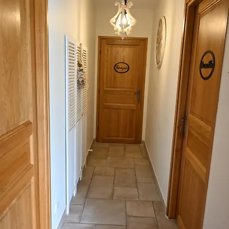 住宿加早餐酒店 Aux 3 Forets Bizeneuille