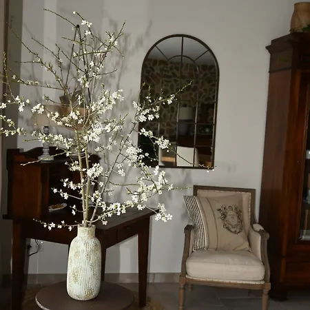 Aux 3 Forets Bed and Breakfast 3*