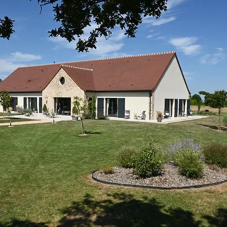 Aux 3 Forets 住宿加早餐酒店 Bizeneuille