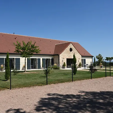 Aux 3 Forets 住宿加早餐酒店