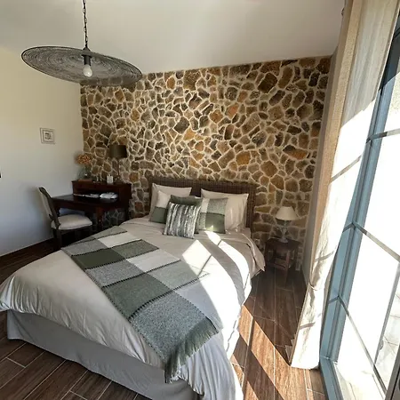 Bed & Breakfast Aux 3 Forets Bizeneuille