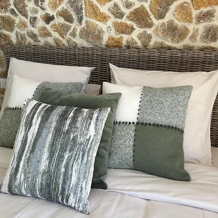 Bed & Breakfast Aux 3 Forets Bizeneuille