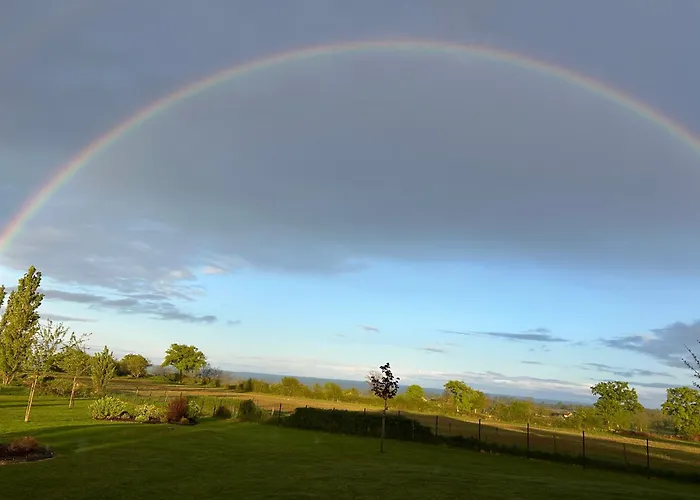 Aux 3 Forets 3* Bizeneuille