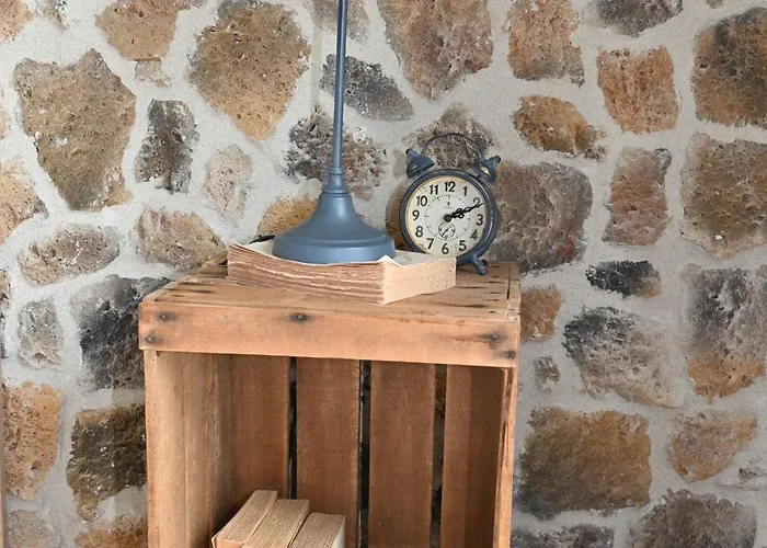 Aux 3 Forets Bed & Breakfast Bizeneuille