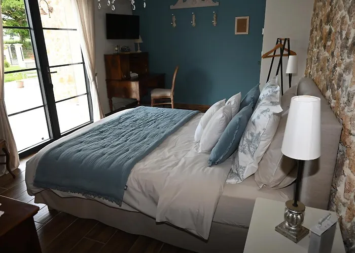 Bed & Breakfast Aux 3 Forets 3*