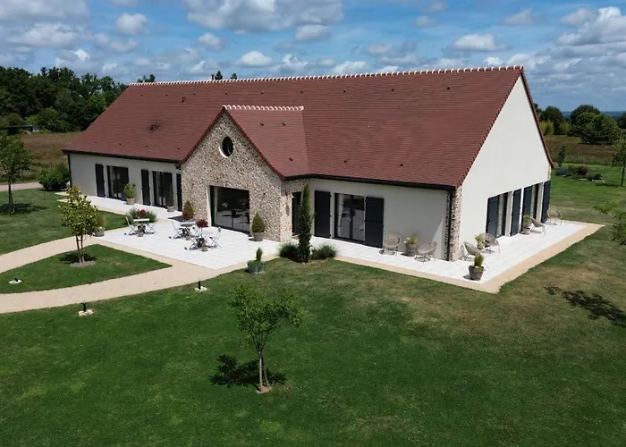 Aux 3 Forets Bed & Breakfast Bizeneuille