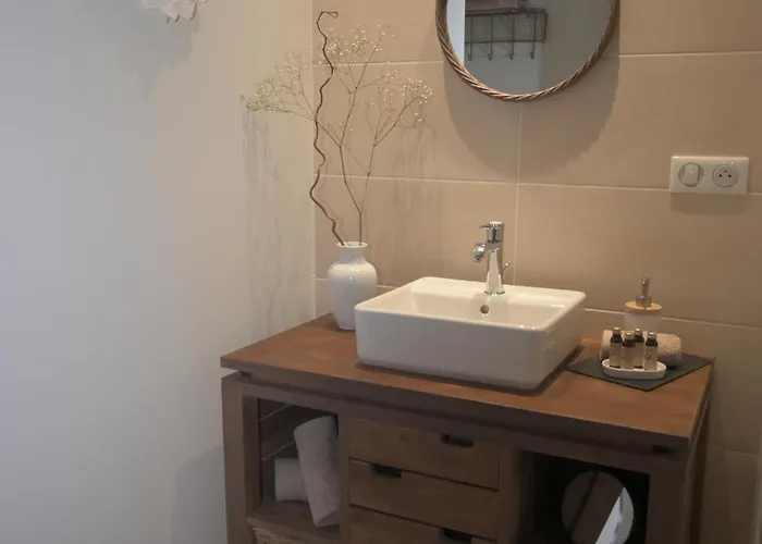 Bed & Breakfast Aux 3 Forets Bizeneuille