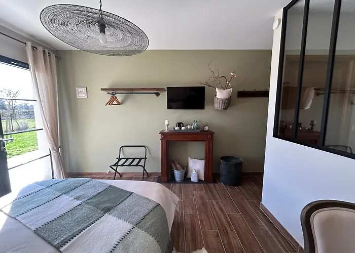 Aux 3 Forets Bizeneuille